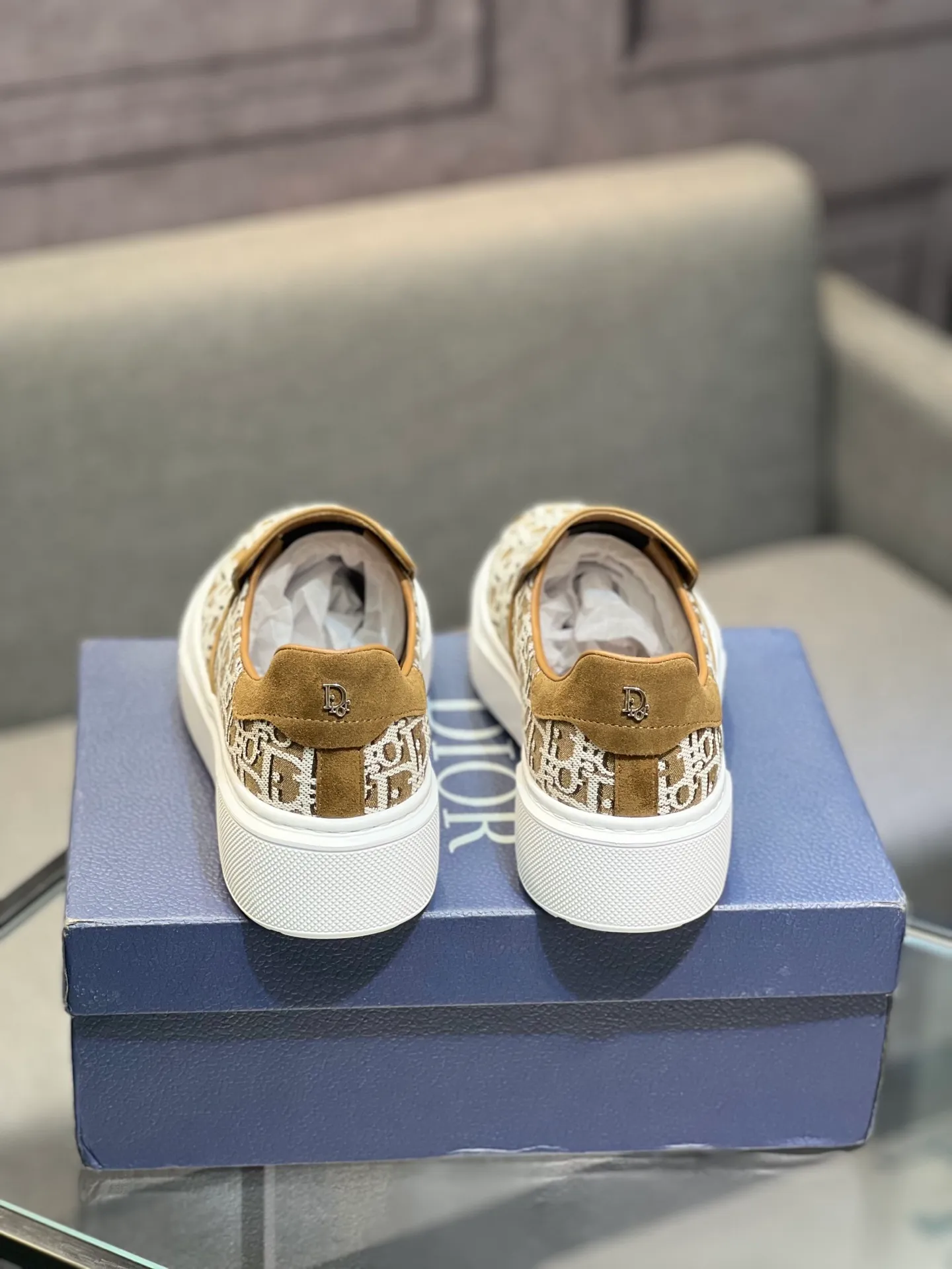 Men's shoes 💰380 The latest DiOr shipment, using imported top-grade jacquard fabric with cowhide design 👍 Breathable mesh lining, comfortable to wear, lightweight, original last mold, official website 1:1, private mold outsole, non-slip, color, multiple colors available, code number 38 to 44 (45 can be ordered)